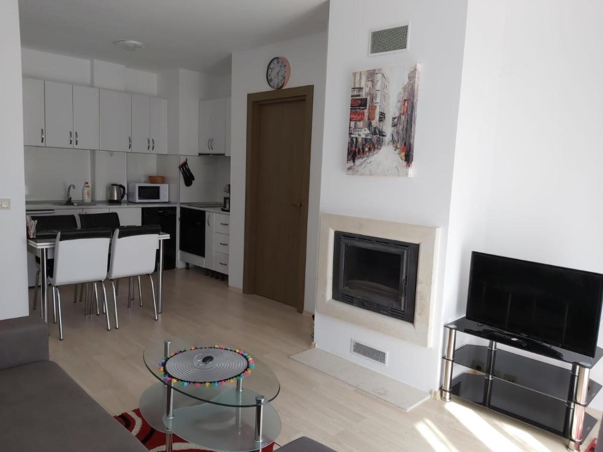בנסקו Luxury Apartments In St. John Park מראה חיצוני תמונה